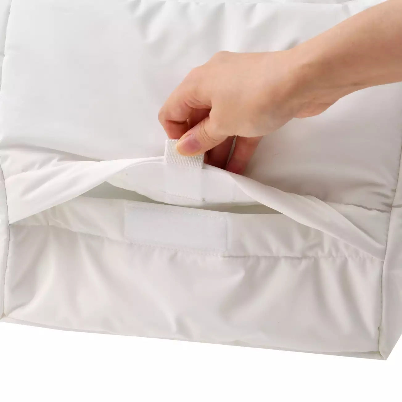 JAN 19 PREORDER - Japan Disney Store - Care Robot Baymax - 2Way Tote Bag