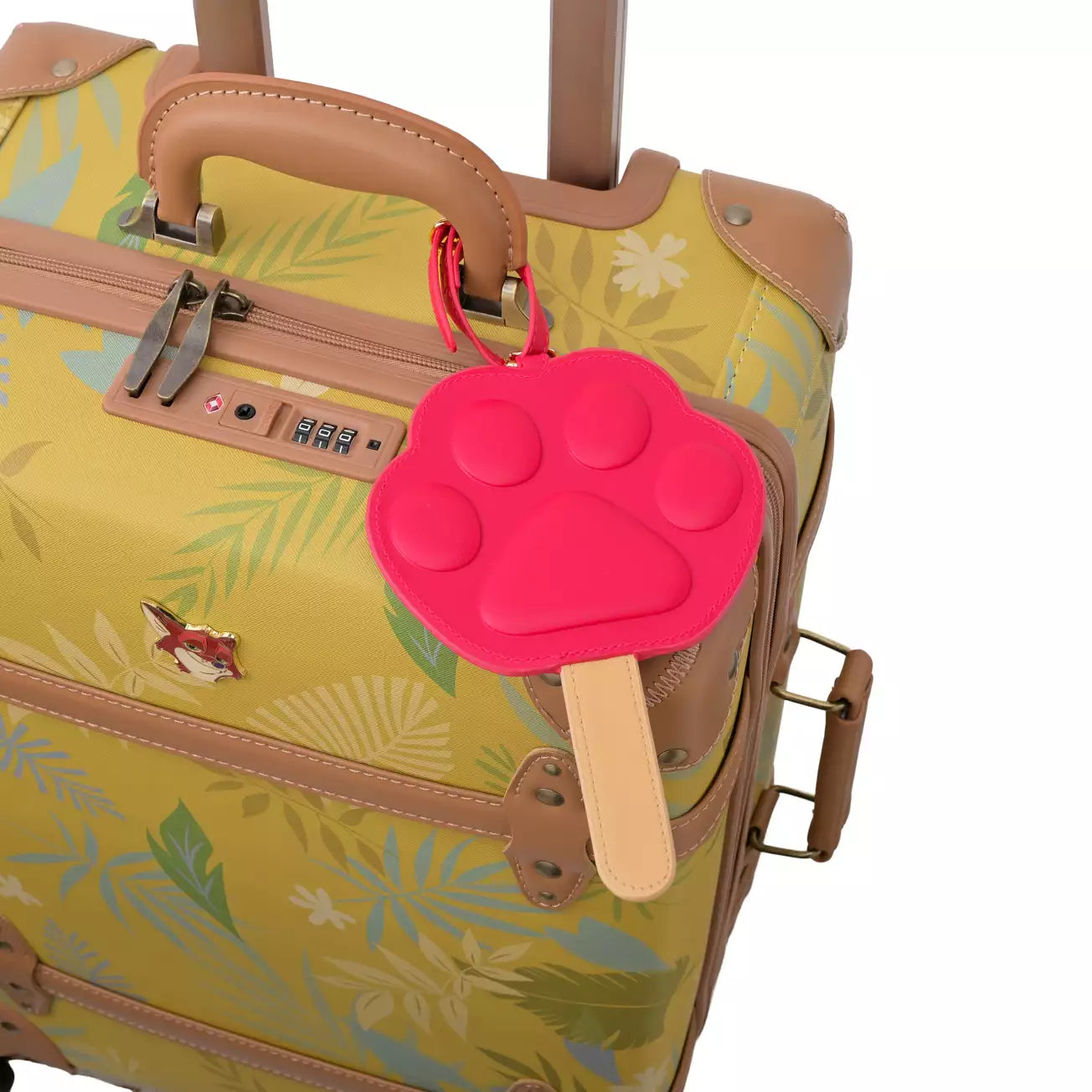 AUG 3 PREORDER - Japan Disney Store - Zootopia Travel - Nick Wilde Ice Pop Luggage Tag