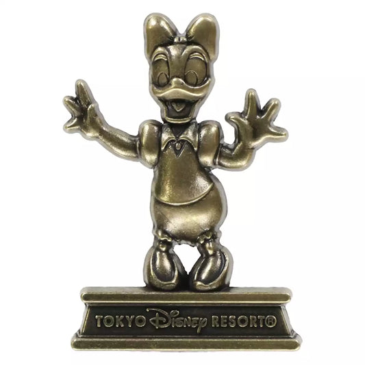 Tokyo Disney Resort - Daisy Duck - Statue Pin