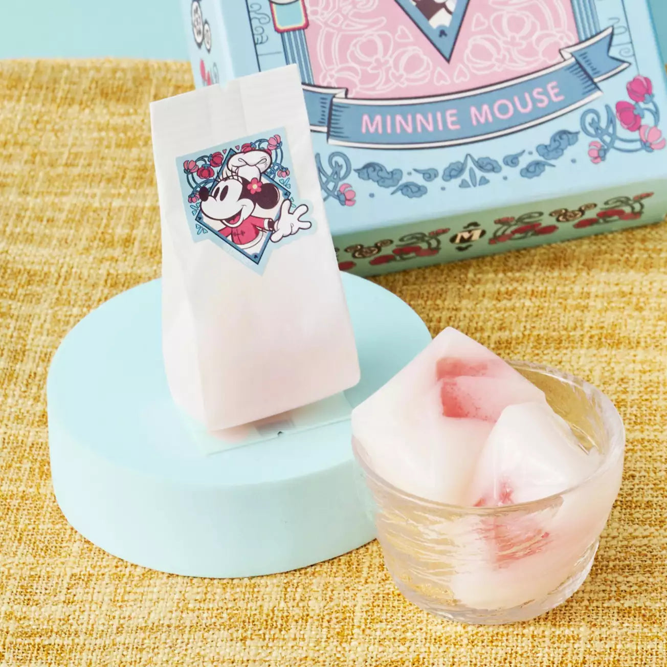 Japan Limited - Minnie Mouse - Asian Sweets - Strawberry Almond Jelly