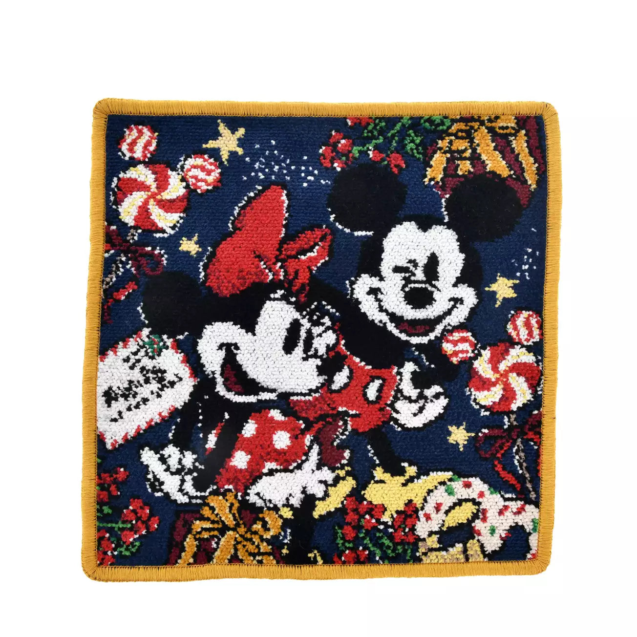 NOV 4 PREORDER - Japan Disney Store - Christmas 2025 - Mickey & Minnie - Mini Towel