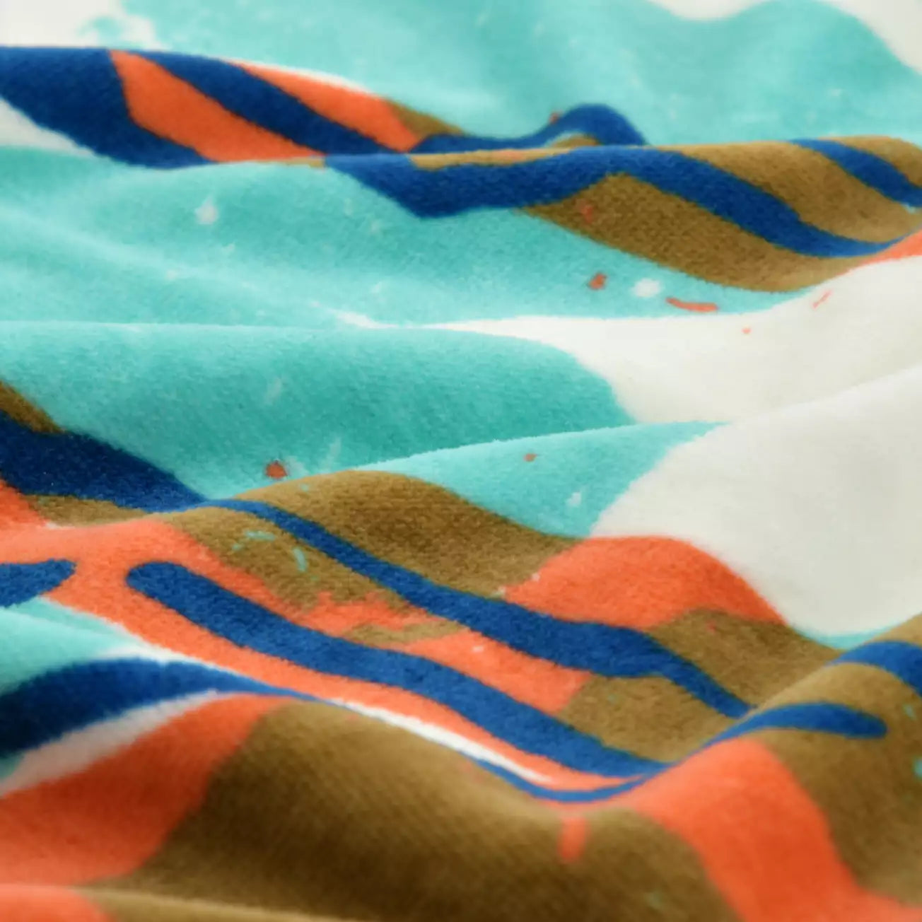 JUNE 2 PREORDER - Japan Disney Store - Finding Nemo - Seagull Bath Towel