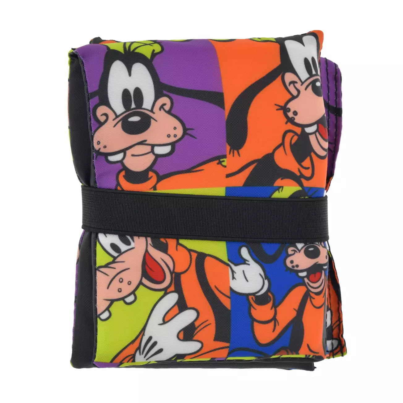 MAY 5 PREORDER - Japan Disney Store - Goofy Fashion - Goofy Seat Cushion in Pouch with Carabiner