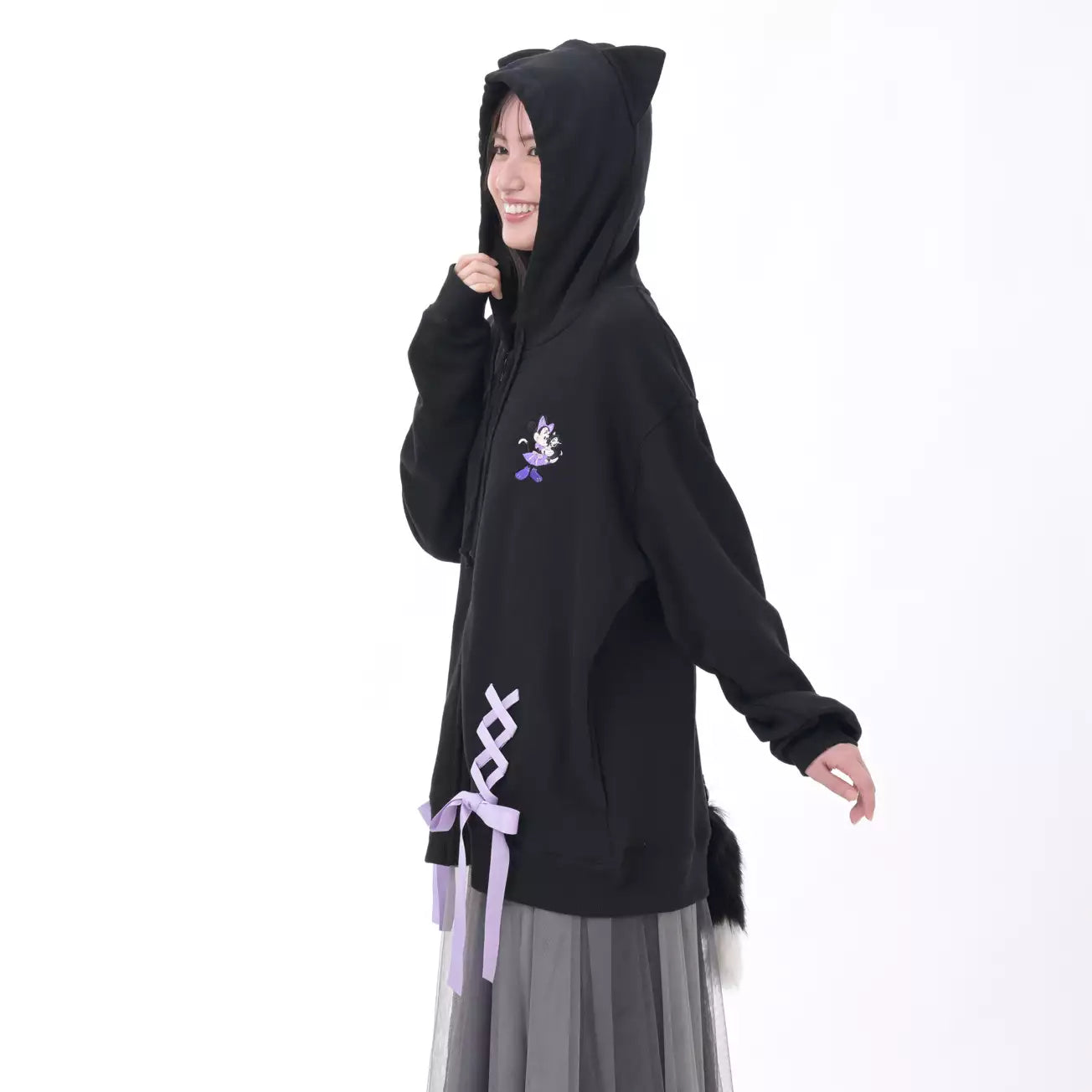 SEPT 1 PREORDER - Japan Disney Store - Halloween 2026 - Minnie & Figaro Long-Sleeve Hoodie with Charm