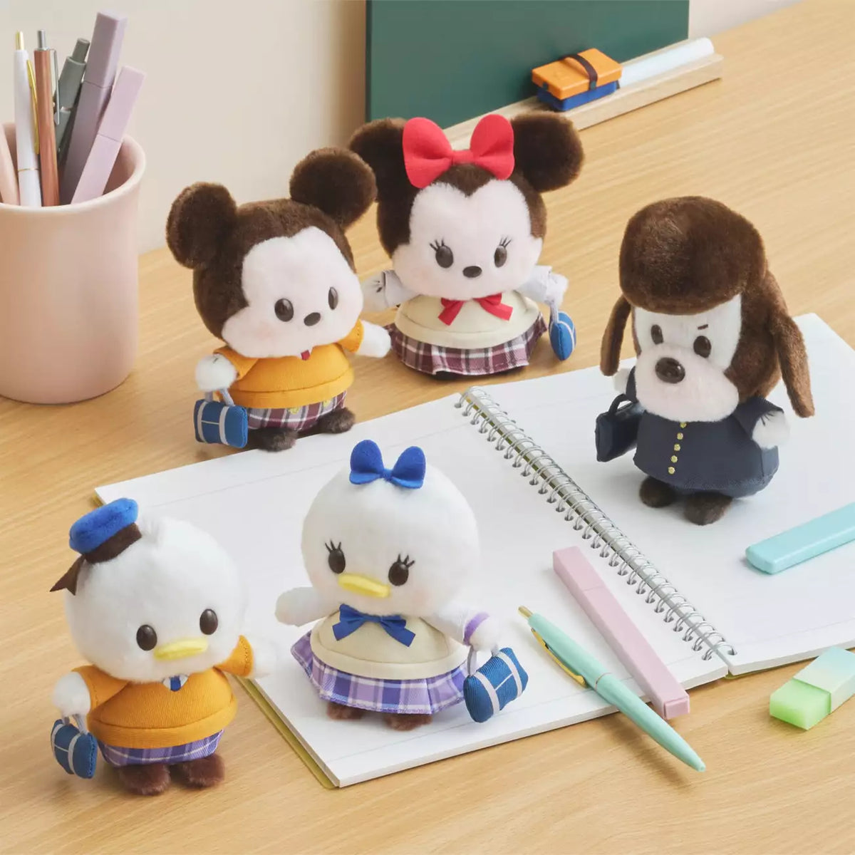 OCT 13 PREORDER - Japan Disney Store - Goofy - Urupocha - Student Style Plush