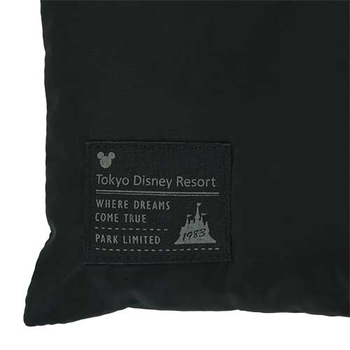 16 OCT PREORDER - Tokyo Disney Resort - Winter - Mickey Mouse - Puffy Black Scarf