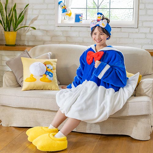 OCT 15 PREORDER - Tokyo Disney Resort - Donald Duck - Cushion