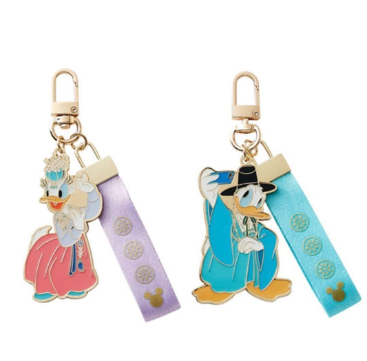 Korea Disney Store - Daisy & Donald Duck - Hanbok Keychain Set