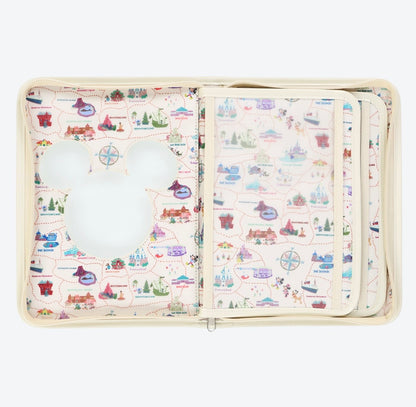 Tokyo Disney Resort - Button & Pin Badge Collection Book